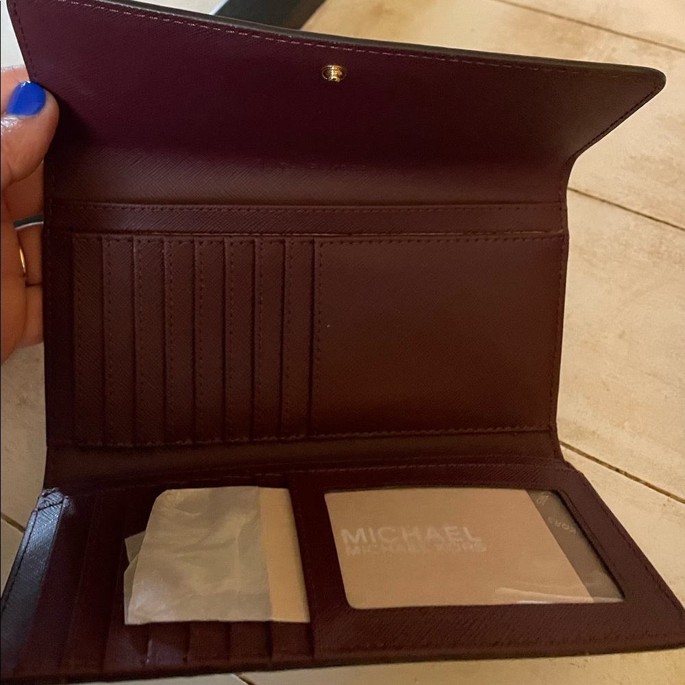 New wallet - Picture 3 of 4